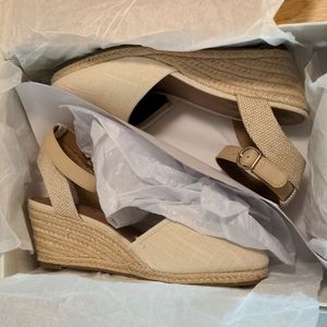 NWB Style & Co Cream & Beige Espadrille Wedges